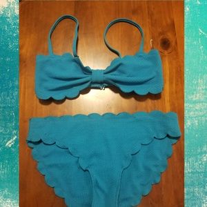 Two-piece scallop teal bikini